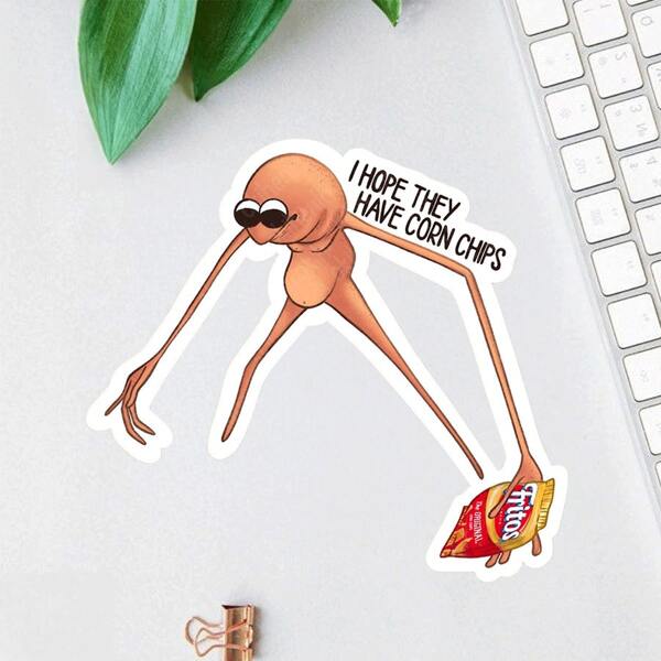 1 pieza Pegatina con la frase "Espero que tengan chips de maíz" y un gusano, un meme divertido de Marcus de VRChat, una pegatina de fanart extraño de dibujos animados para portátiles, botellas de agua, diarios, pegatinas estéticas divertidas