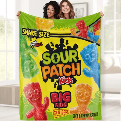 بطانية مصنوعة من الفلانيل الناعم المطبوع بطبعة الحلوى الملونة، بطانية مريح للأريكة والسرير مناسب لجميع المواسم، قابل للغسل في الغسالة، مثالي للسفر والتخييم والنوم، وكهدية، وتصميم حديث بعالم الحلوى السعيد