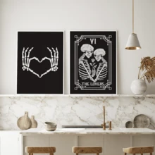 Bộ 2 tranh in hình bộ xương đen trắng hiện đại, bộ bài Tarot cho cặp đôi, bộ áp phích Halloween, áp phích trái tim bộ xương, đồ trang trí ngày lễ tình nhân tối, tranh tường phong cách Cottagecore Gothic tối, đồ trang trí Halloween | có hoặc không có khung, đồ trang trí phòng, đồ trang trí nhà cửa, đồ trang trí căn hộ ký túc xá đại học, quà tặng trang trí tường trong khách sạn, nhà ở, phòng khách, phòng ngủ, phòng tắm và văn phòng, đồ trang trí Halloween - Nhiều màu - Xem 6