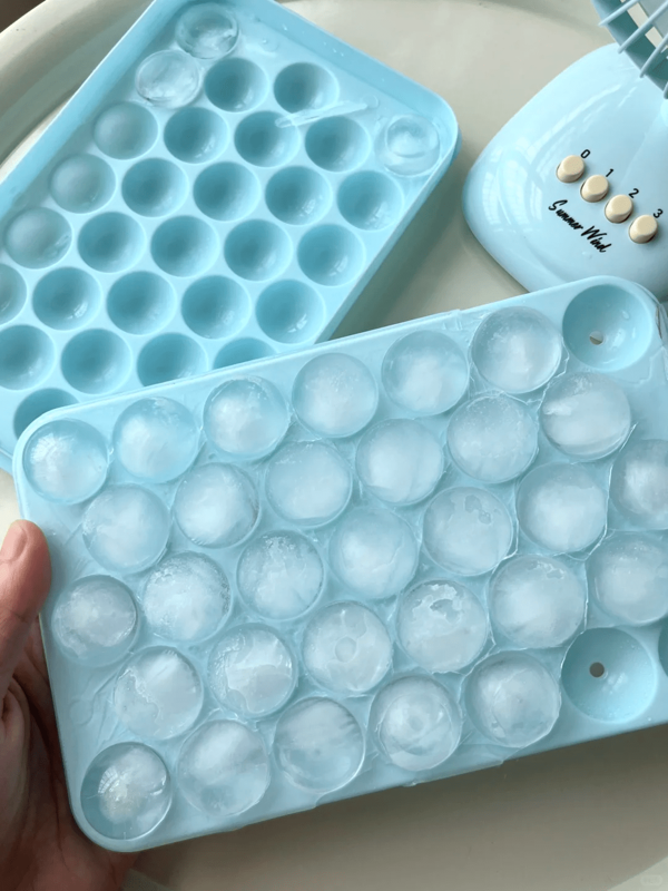 33-Grid Round Ice Cube Tray, Ice Ball Maker Mold, Mini Round Ice Cube Mold With Lid For Cocktail, Whiskey, Tea, Coffee, Great For Home Kitchen Use (Blue)