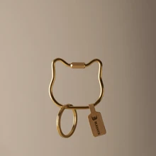 BLKSMTH 1pc Solid Color Cat Shaped Casual Copper Keychain, All Season