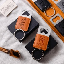 Personalized Faux Leather Keychain Bottle Opener, Customizable Groomsmen Gift, Customized Name Bottle Opener, Party Favors, Men's Practical Gifts, Gifts For Dad, Gifts For Boyfriend, Birthday Gifts, Suitable For All Seasons