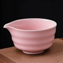 1 Stück Matcha-Schale aus hochwertigem Keramik. Sie ist elegant, langanhaltend und leicht zu tragen und zu benutzen. Japanischer Tee-Zeremonie Schale.