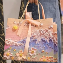 2 pezzi/4 pezzi Borse regalo in carta con pittura ad olio 3D e nastro, borse regalo portatili in carta con corda, stile crema con montagna e petali, borse regalo per compleanni, matrimoni e feste, in varie misure.