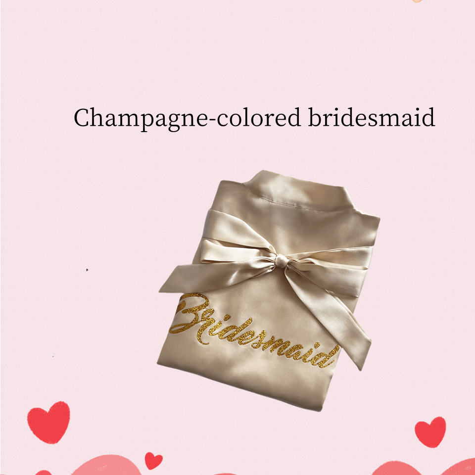 1 PIEZA Bata de baño con letras doradas, bata con letra inicial para novia y dama de honor, bata de mañana y bata para dormir, vestimenta de preparación para fiesta nupcial, accesorios para ceremonia y recepción de boda, pijama para dama de primavera y verano, pijama para novia, fiesta de mejores amigas, bata bordada de novia, suministros para boda y fiesta al aire libre, suministros para fiesta de vacaciones