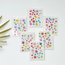 迷你水钻贴纸 - 自粘式多色混合形状（心形、星形、花朵）适用于 DIY 工艺品、美甲、面部和身体装饰 - 闪亮亚克力水钻适用于珠宝制作、发饰、工艺品用品、工艺品装饰品、礼品和装饰，具有鲜艳的设计 | 耐用的面部宝石贴纸 - 彩色 - 查看 7