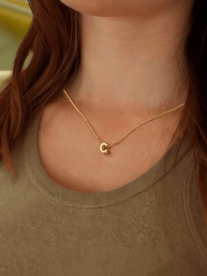 Initial Necklaces For Women,Dainty 14K Gold Plated Bubble Letter Necklace Small A To Z Initial Pendant Necklace Name Necklace Personalized Charm Necklace Cute Gold Necklaces Jewelry