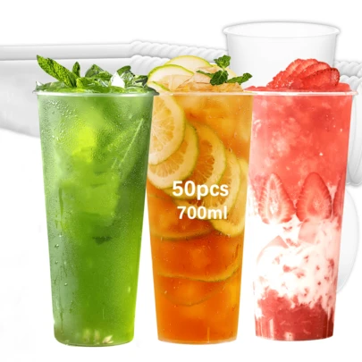 SAEIV 50 bicchieri riutilizzabili in plastica bianca opaca, con una capacità di 700 ml ciascuno, ideali per feste e attività all'aperto, appositamente progettati per catering, picnic, banchetti e altre occasioni.