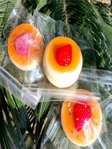 Realistic Cake Squeeze Toy, Pressure Relief Toy, Best Choice For Adults To Relieve Anxiety, High Toughness And Viscosity Anti-Drop Stress Relief Toy, Strawberry/Blueberry Souffle Cream Explosion Realistic Cake Dough Texture, Perfect Gift For Birthday, Christmas, Party, Easter/Back To School Season - Multicolor - View 4