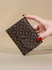 1PC Classic Heart Pattern Women's Short Clutch Wallet, Coin Purse, Zipper Pockets, Button Closure, PU Leather Retro Credit Card Case Bag For Daily Use, Travel, Women's Fashion Accessories