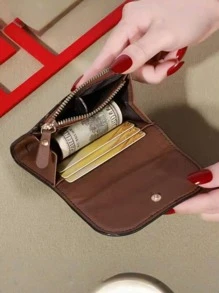 1PC Classic Heart Pattern Women's Short Clutch Wallet, Coin Purse, Zipper Pockets, Button Closure, PU Leather Retro Credit Card Case Bag For Daily Use, Travel, Women's Fashion Accessories