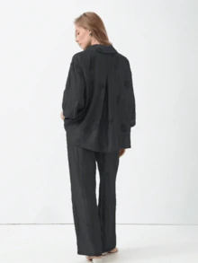 HZXVIC 女款休閒橄欖綠兩件式套裝，領口鈕扣半透上衣搭配綁帶長褲，適合秋季 - 黑色 - 查看 3