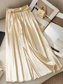 Saia Plissada Maxi com Zíper e Cinto na Cor Champanhe; Amigável com a Pele, Elegante, Sexy, Perfeita para Festas, Chá da Tarde, Jantares e Dia dos Namorados em Todas as Estações. - Champanhe - Visão 3