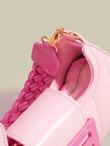 时尚经典百搭纯色PU防水面料单肩包，绗缝设计腋下新月包，金属扣装饰，编织肩带女士钱包，可斜挎，商务通勤包，适合逛街、上班通勤、派对聚会、搭配服饰、大学生使用。