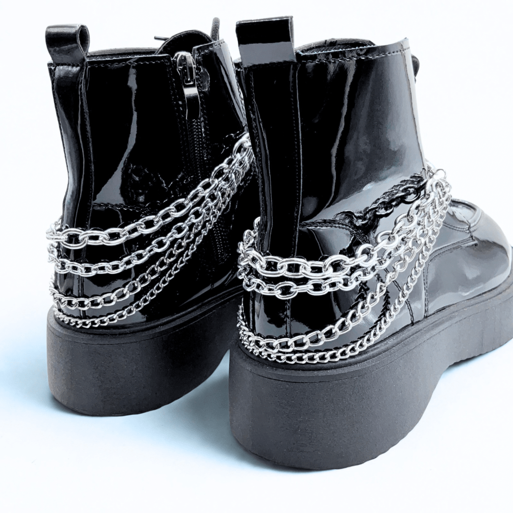 2 Stücke silberne mehrstufige dekorative Kette für Stiefel, modischer abnehmbarer DIY cooler personalisierter Aluminiumwerkstoff, leicht