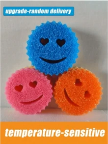 1套双层感温海绵，印有爱心和笑脸图案。强力去油，可爱又实用。双面感温厨房海绵，耐刮擦，适用于清洁餐具等。海绵架，适用于各种表面，适用于现代厨房水槽，可用于清洁餐具。厨房小工具（颜色和款式随机）