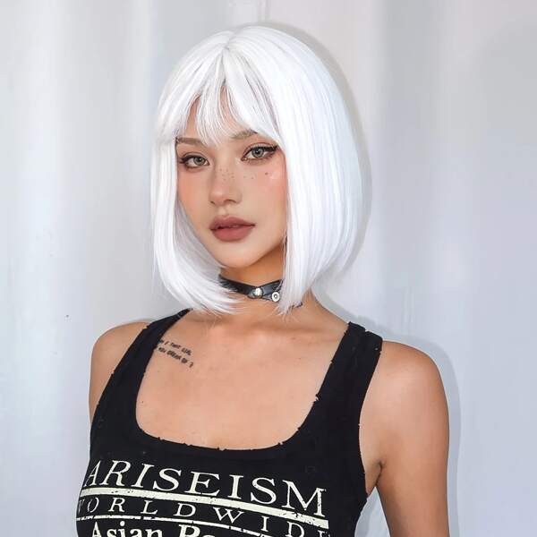 1 Piece Of White Bob Wig With Bangs, Featuring Smooth Short Straight Hair And A Cool And Stylish Vibe. Suitable For Daily Outings, Parties, Cosplay, Halloween/Carnival/Christmas, And Easily Creating A Personalized Look.