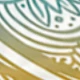 متعدد الألوان