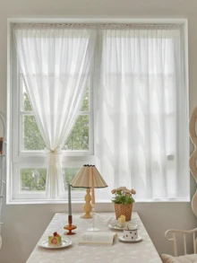 1入組鏡面網紗窗簾，使用勾鈎和環狀貼布簡易自粘安裝，無需鑽孔