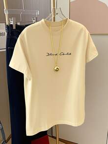 女士白色英文印花短袖中长T恤，时尚图案印花 - 杏色 - 查看 2