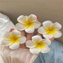 4 Stück Chrysanthemen Blumen Haarspangen Set für Frauen, dekorative Haarclips für Pony und Seitenhaar, Strand Fotoshooting Haaraccessoires