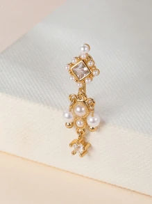 1 Pezzo Anello Finto Per Naso Incantato In Rame Con Decorazioni A Forma Di Diamante Geometrico E Nappa A Perla Finta E Zirconi Cubici Per Donne-fregio Di Lusso Per Appuntamenti