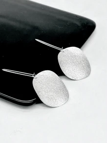 1 Pair Fashionable Matte Hoop Earrings For Women