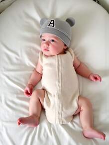 1 pezzo Cappellino da neonato con orecchie di orsetto e 26 lettere, berretto morbido per bambine e bambini in colore unito, copricapo per bambini piccoli, ideale per foto neonati 0-3 mesi