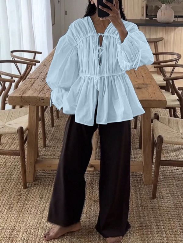 Versatile Non-Skin Tone Specific Essential Item, Women's Fashion Tie-Up Loose Shirt