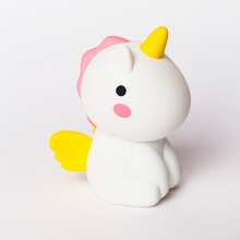 欧盟 CE 认证【热门之选】创意独角兽水龙头小夜灯，硅胶水龙头小夜灯，适用于卧室床边睡眠。这款 USB 充电柔光小夜灯是贴心的睡眠伴侣，配备传感器，支持三级亮度调节。