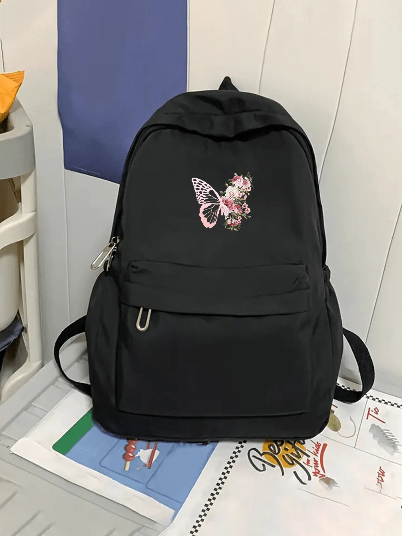 1个蝴蝶图案背包，可爱幼儿园书包，男女通用防水轻便单肩包，户外运动包，大容量旅行徒步背包，休闲笔记本电脑包，拉链设计，适合大学生、商务人士、通勤族、户外活动、徒步、登山、运动场馆、野餐、返校季等场合。 - 彩色 - 查看 1