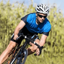 [1s Lock][Protezione] Supporto per telefono da moto/bici aggiornato, supporto per manubrio della bicicletta rotante a 360°, adatto per telefoni cellulari da 4,7-6,8 pollici, organizer per donne, elementi essenziali da viaggio, articoli per il ritorno a scuola, articoli per il dormitorio