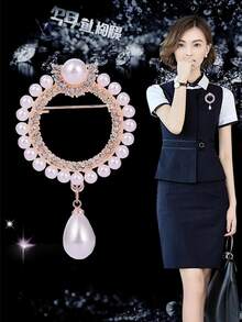 1pc Pearl Flower Wreath Brooch, Elegant Rhinestone-Studded Alloy Pin, New Design For Women, Wholesale Factory Direct