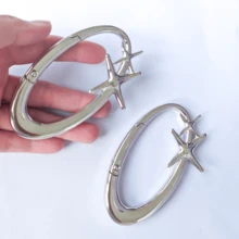 星形椭圆钥匙扣 - 耐用锌合金材质，可作狗绳夹、DIY挂绳、金属造型钥匙扣、包夹、狗链，是包包和腰带的完美配件，也是户外探险的理想圣诞礼物 - 彩色 - 查看 12