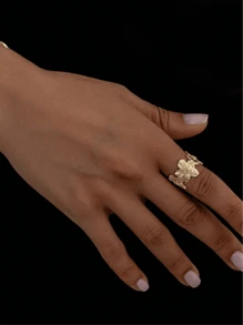 1pc Textured Flower Ring For Women, Fashionable, Adjustable Open Design, Suitable For Party & Daily Wear