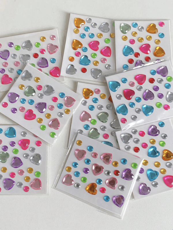 Mini bunte Diamant Aufkleber DIY Accessoires, Tschechische Acryl Diamant Aufkleber mit winzigen Herzen & Sternen, funkelnde Juwel Aufkleber für Nägel, Handyhüllen, Geschenkboxen, Handwerksarbeiten, DIY Schmuckherstellung Materialien, Schulbedarf, Schulanfang