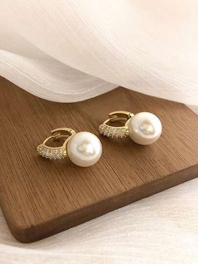 1 对时尚优雅珍珠和水钻装饰女士吊坠耳环，适合日常佩戴、节日、社交聚会、情侣礼物、春夏秋