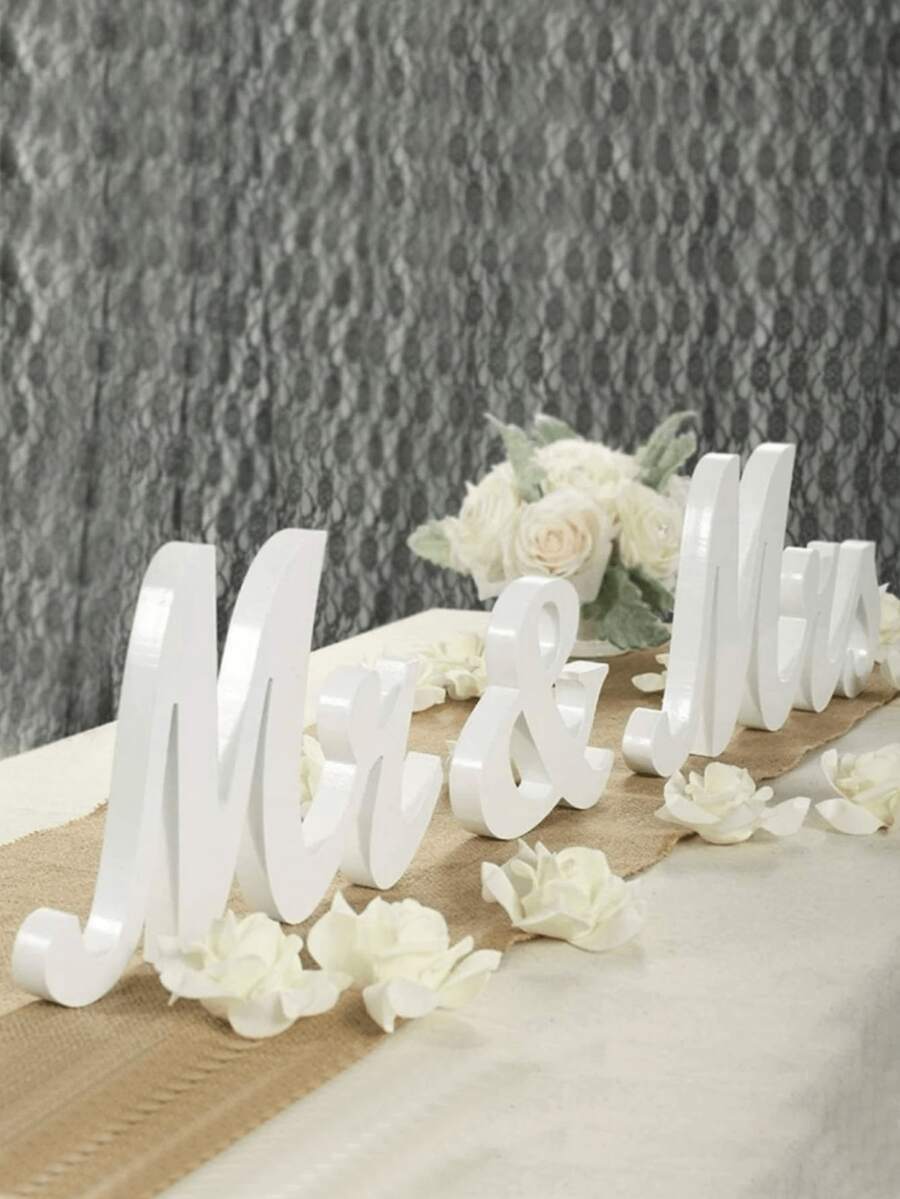 1 Bộ chữ trang trí bằng gỗ, "MR&MRS", dùng để bàn, làm logo, bảng trang trí, trang trí tiệc cưới, trang trí nhà cửa, phụ kiện chụp ảnh cưới, bảng trang trí bàn cưới, phụ kiện cưới ngoài trời. - trắng - Xem 1