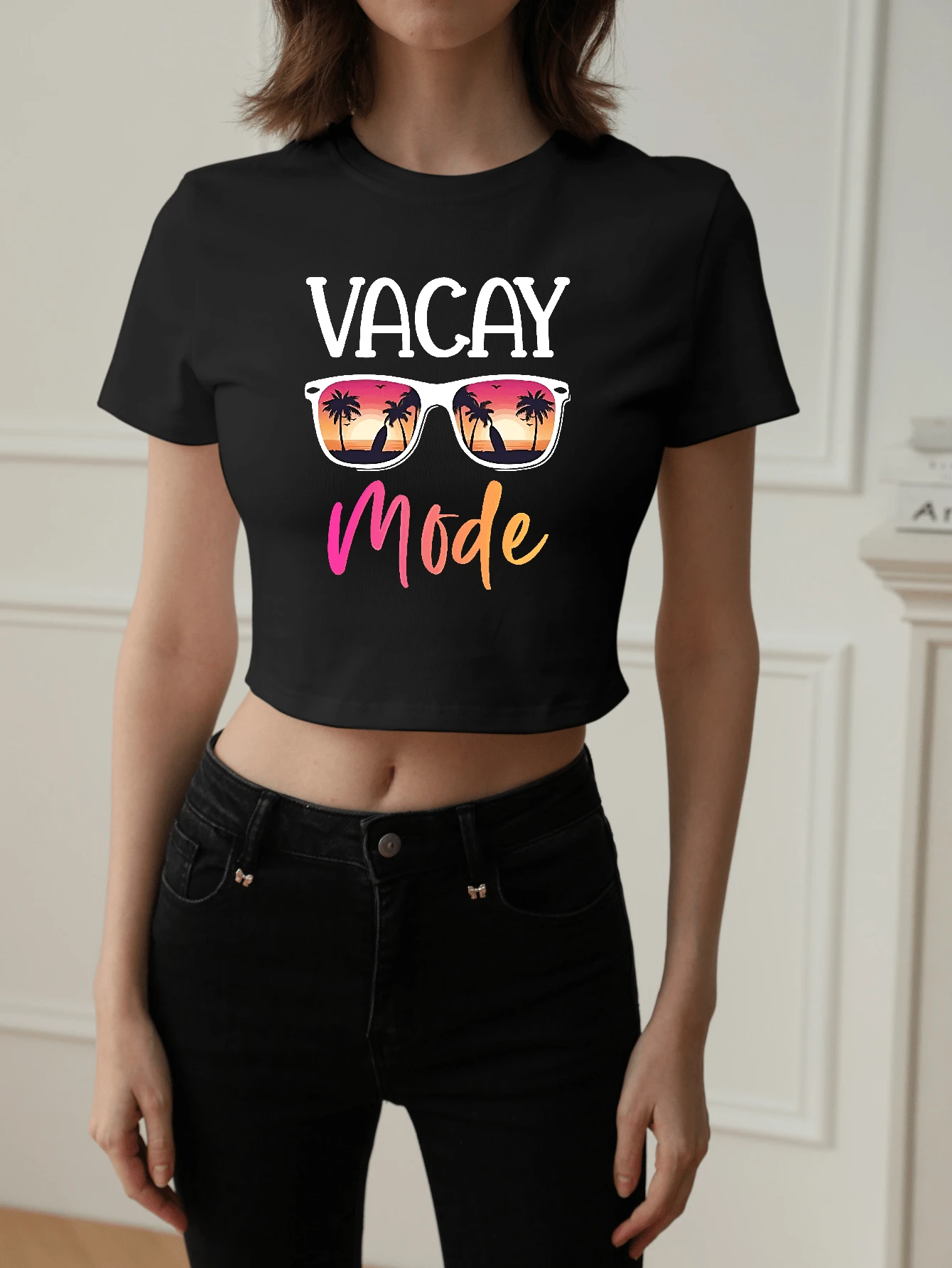 1 件女童休闲图案印花圆领短袖短款 T 恤，夏季学生年轻时尚 - 太阳镜和棕榈树艺术风格 T 恤激发想象力和自我表达，婴儿 T 恤 Y2K 女孩