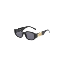 1 New Fashion Black And Gold Square Frame Sun Glasses Classic Retro Personality Men And Women Sun Glasses Street Shooting Perfect Travel Accessories  Glasses Suitable For Beach Vacation, Outdoor, Travel Sun Glasses Visor