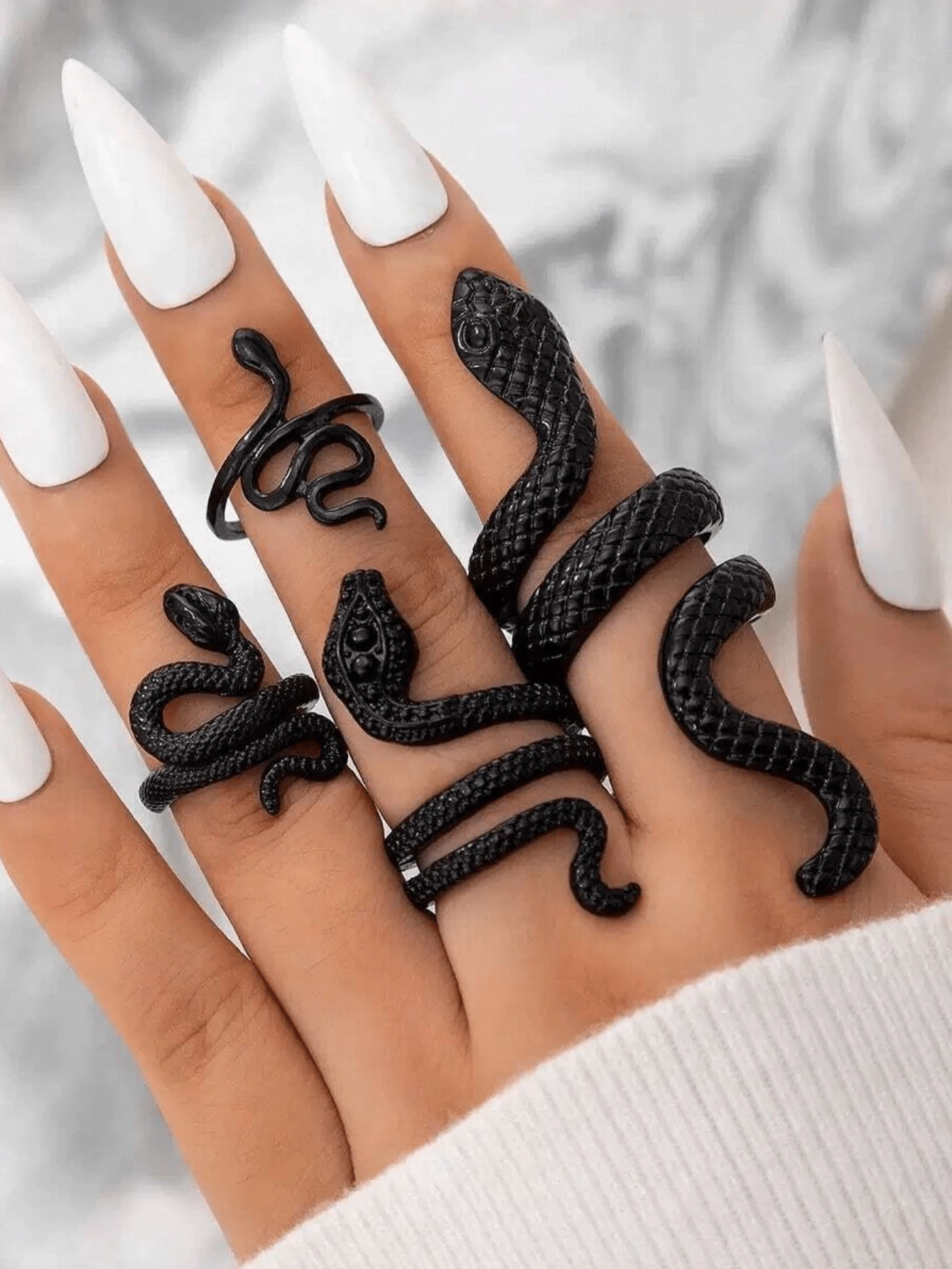 4 Pcs Punk Style Exaggerated Snake Design Ring Set For Men, Suitable For Daily And Party Wear - Black - View 1