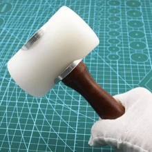1pc Vintage Handmade Wooden Mallet, Round Head Double-Sided Leather Stamp Hammer, Wooden Handle + Nylon Head Combo, Customizable With Engraved Logo Or Name, Non-Slip Grip Design, Durable And Shock-Resistant To Improve Handicraft Efficiency. Suitable For Leather Carving, Punching And Trimming Workshops, DIY Craftsmen's Gift, Practical Gift For Leather Enthusiasts, DIY Hobbyists, Fathers, Boyfriends Or Workshop Masters.
