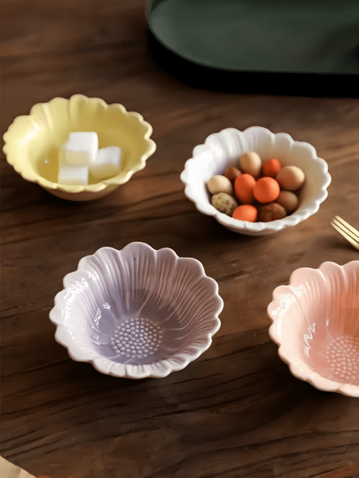 4pcs Macaron Color Ceramic 3D Embossed Dipping Sauce Dishes, Cute Snack Plates, Vinegar Dishes, Spice Dishes