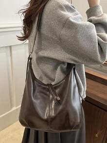 复古大容量柔软纯色女士单肩包，百搭斜挎包，手提包，女士流浪汉单肩包，大容量吊带斜挎包，手提包，休闲工作包