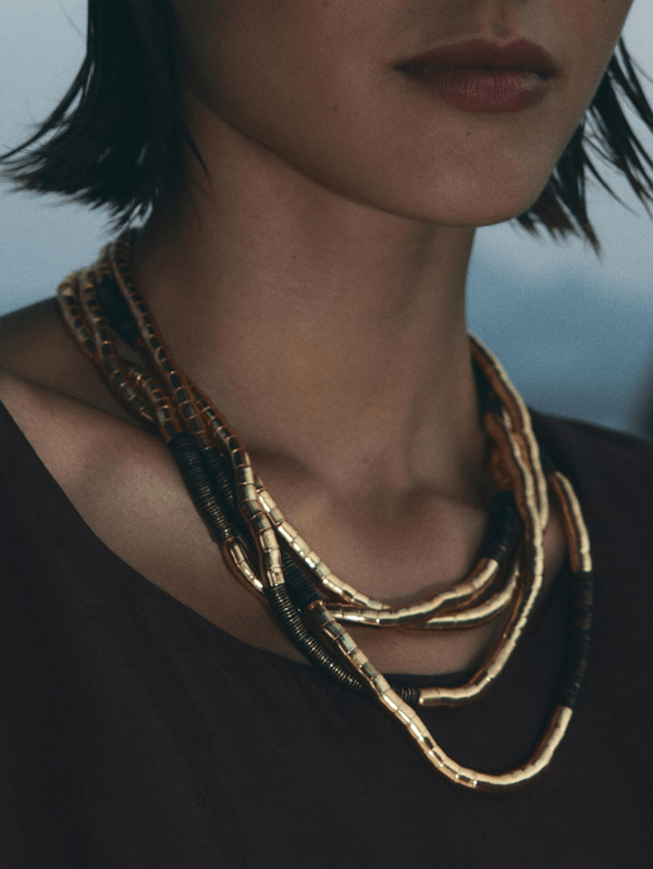 1 pieza Conjunto de collar y pulsera elevado de disco redondo de madera negra con diseño creativo vintage multicapa de metal y cuentas personalizado