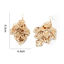 1 paire de boucles d'oreilles de luxe pour femmes minimaliste au design unique de coquillage à franges, cadeau élégant pour les amis