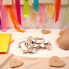 50 个木制心形迷你夹子，DIY 手工艺夹子，适用于照片、卡片、绘画、剪贴簿、婚礼、情人节照片装饰（白色）