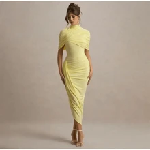 Vestido midi elegante de mujer con cuello alto, espalda descubierta y plisados, en estilo sólido, para fiestas y eventos, de verano 2025