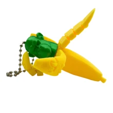 (Figura Criativa) Tralalero Tralala. Enfeites de Tubarão Meme Italiano - Coleção de Animais Fantásticos com Design Exclusivo (Banana, Elefante, Sapo Verde, Tubarão, Hipopótamo) - Escritório de Plástico Durável com Decoração de Mesa para Casa, Presente de Natal para Fãs TungTungTungSahur