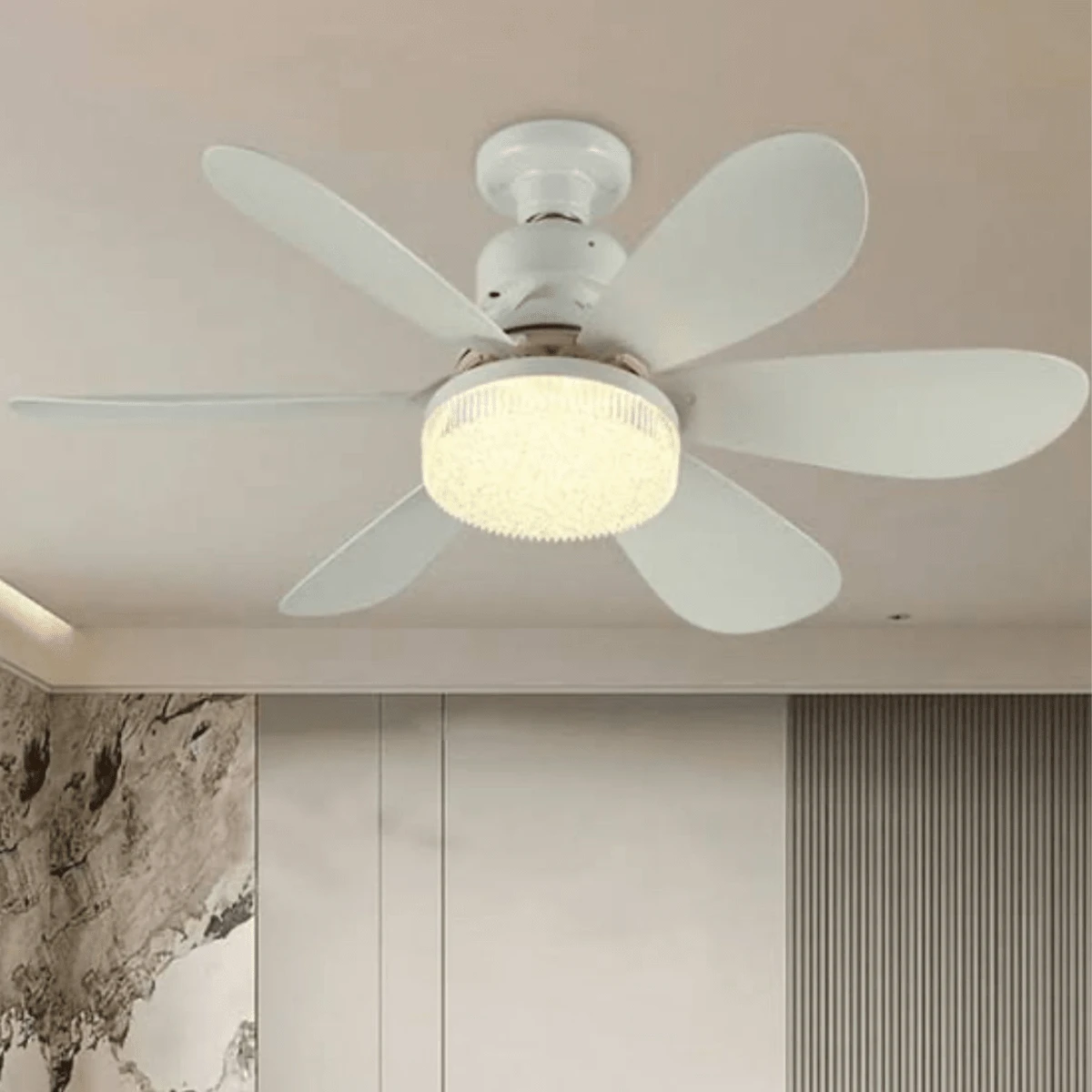 Modern And Silent Ceiling Fan With Light, E27 Base And Remote Controls, Ideal For Bedroom, Kitchen, Living Room.